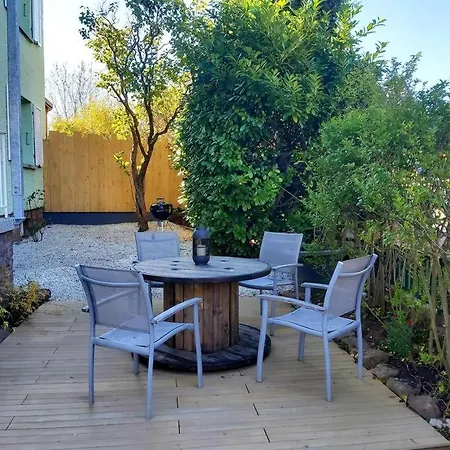דירה Ambiance Loft Et Vignoble 4 Etoiles *
