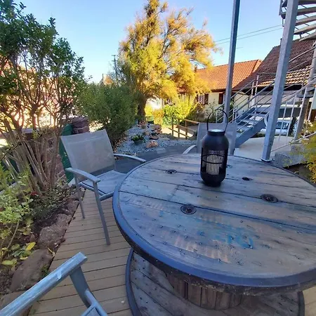 דירה Ambiance Loft Et Vignoble 4 Etoiles